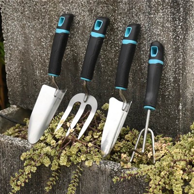 مراقبت روزانه از گیاهان گلدانی در بالکن خانه شما