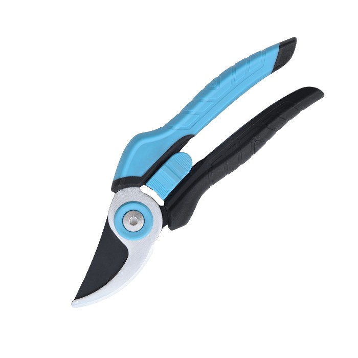 قیچی قیچی هرس درختان میوه